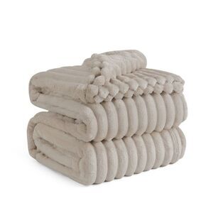 Bedsure -  Full/Queen Plush Blanket Linen Beige Beige